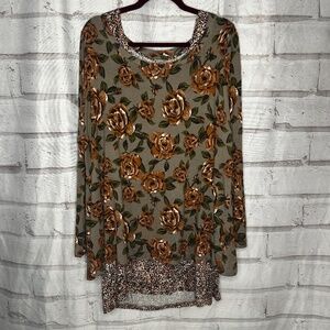 LOGO by Lori Goldstein 2 Pc Blouse Set